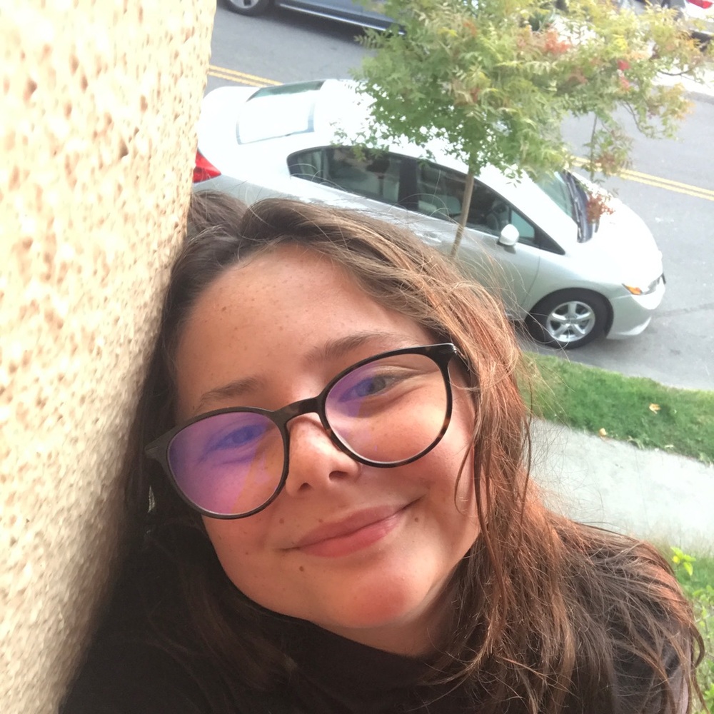 Meet your Posher, Abby